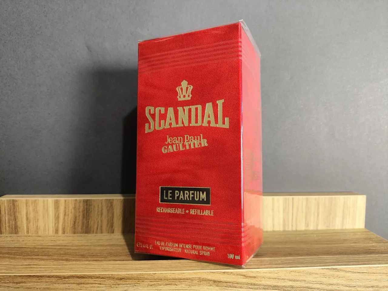 27 - 4 Perfumes + Regalo (Club The Nuit, Scandal Men, Khamrah, Asad más un perfumero recargable)