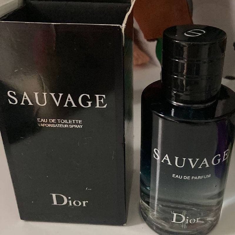 06 - 4 Perfumes + Perfumero de regalo
