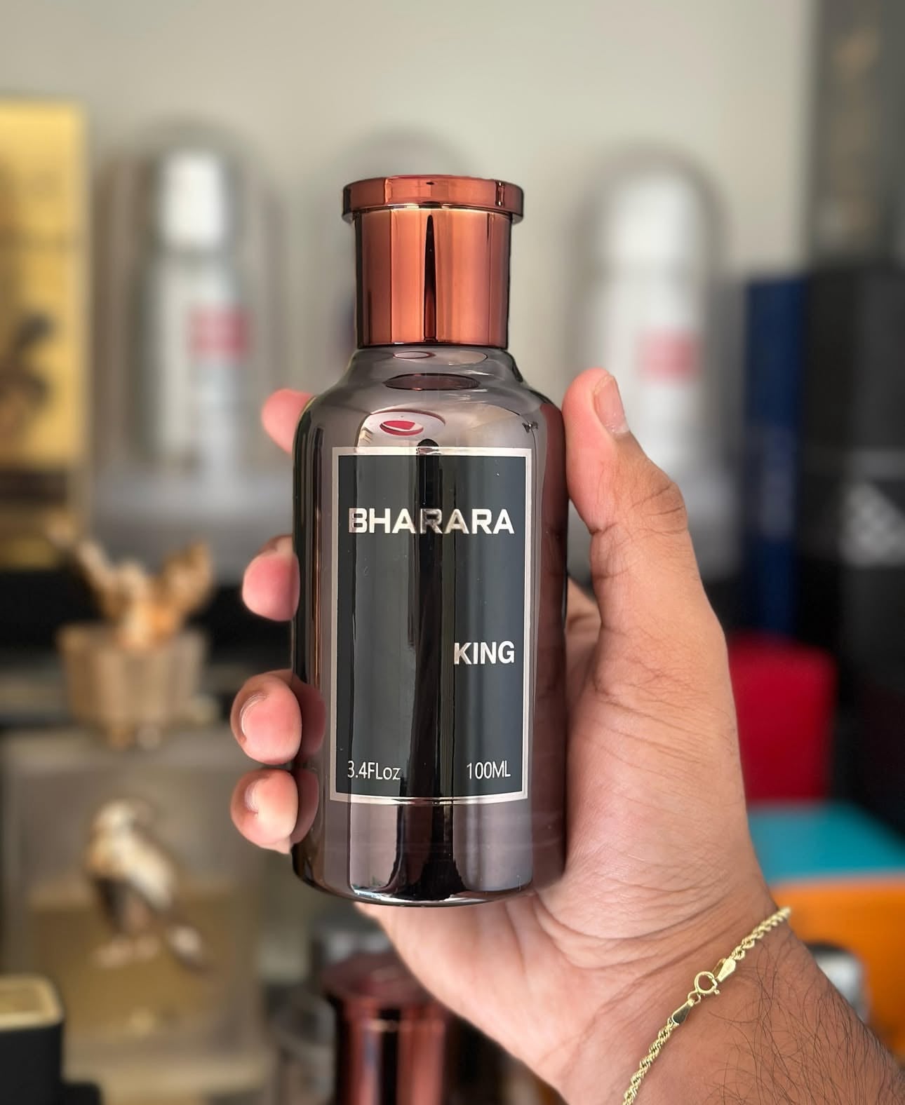 01 - 3 Perfumes + Perfumero de regalo