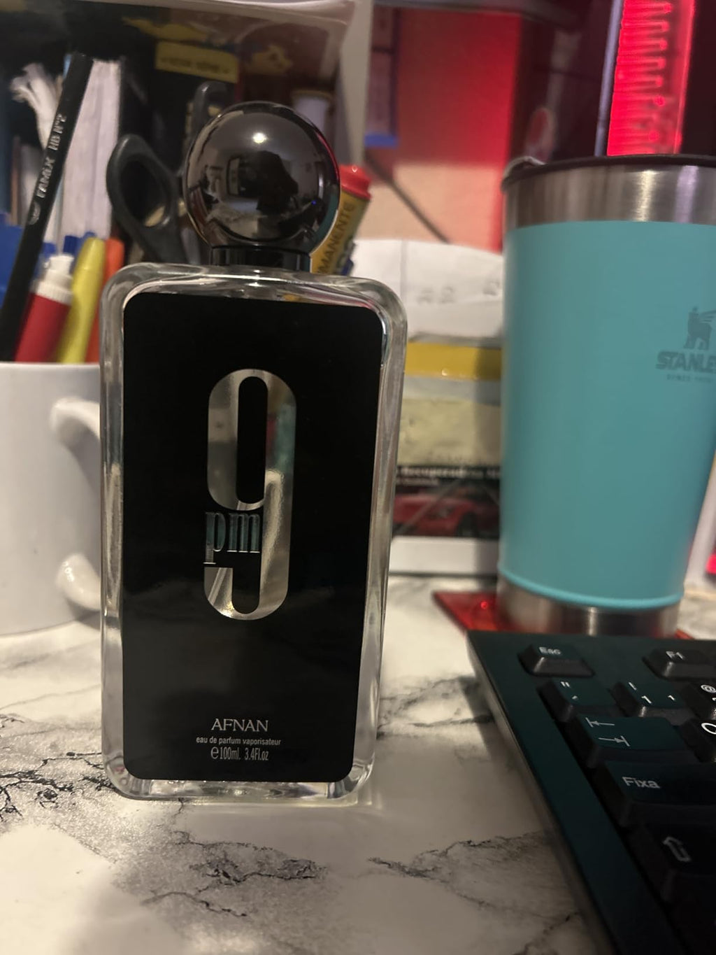 05 - 3 Perfumes + Perfumero de regalo