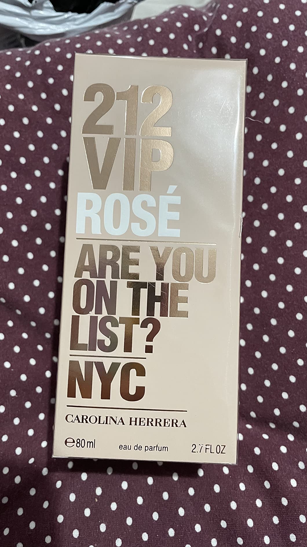 11 - 3 Perfumes + Perfumero de regalo