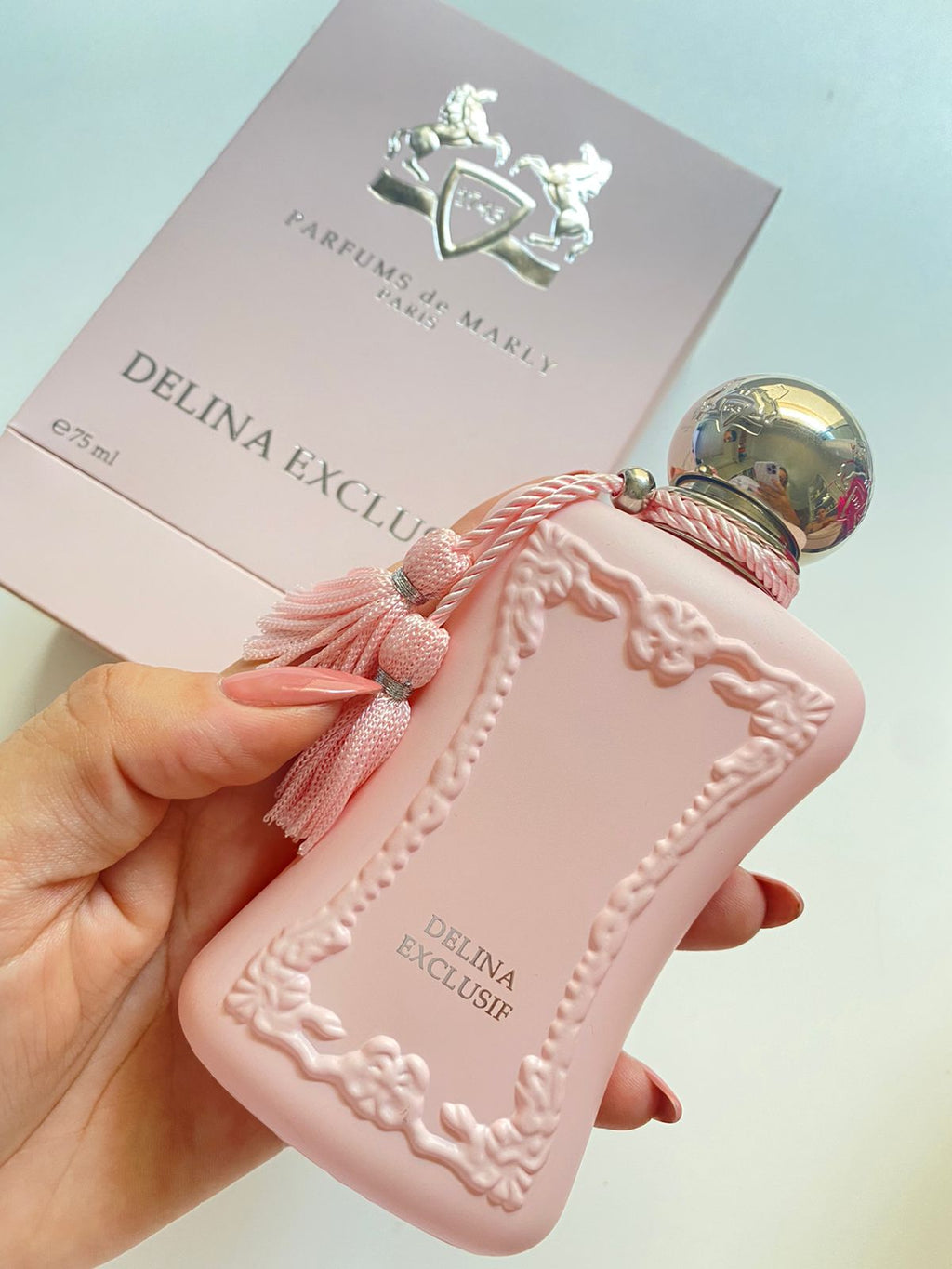 23 - 3 Perfumes + Perfumero de regalo (Delina - sí - chance)