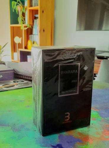 13 - 4 Perfumes + Perfumero de regalo