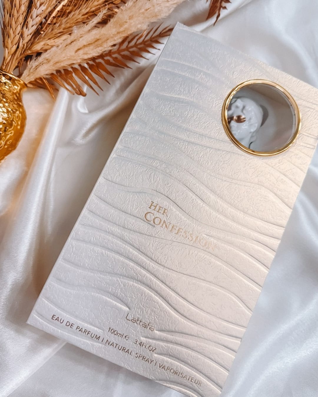 69 - HER CONFESSION (ESTUCHE DE LUJO)