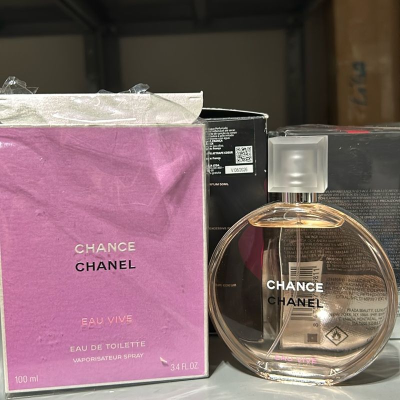 23 - 3 Perfumes + Perfumero de regalo (Delina - sí - chance)