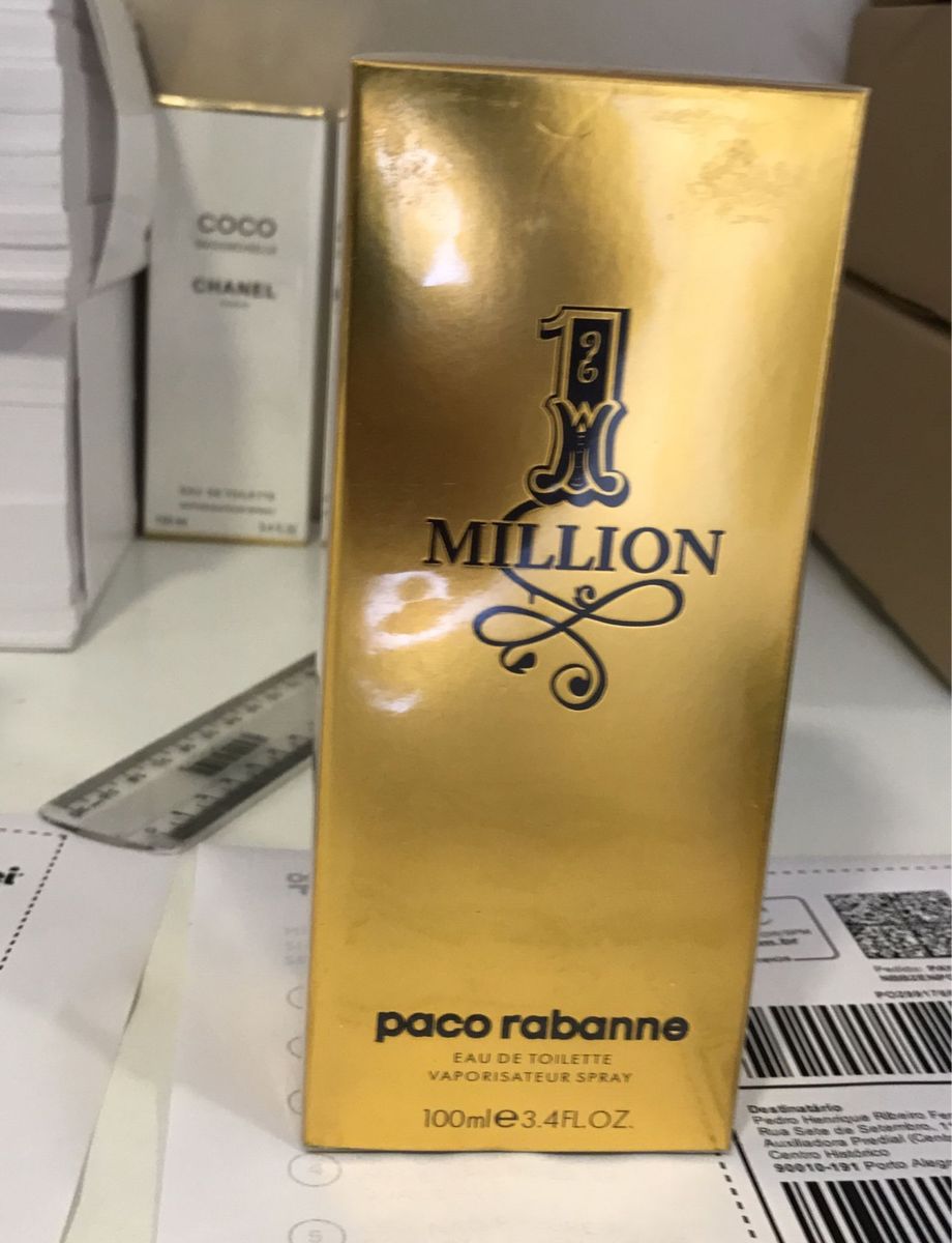 06 - 4 Perfumes + Perfumero de regalo