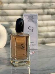 23 - 3 Perfumes + Perfumero de regalo (Delina - sí - chance)