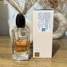 23 - 3 Perfumes + Perfumero de regalo (Delina - sí - chance)